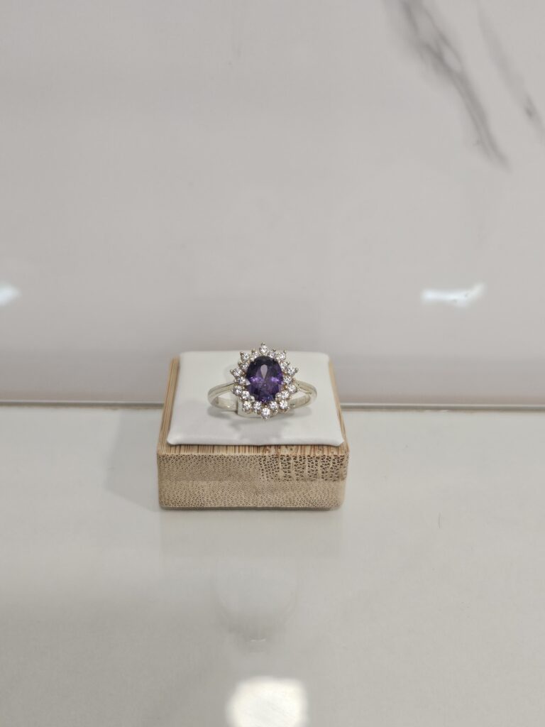 Anillo flor amatista y microcircones naturales