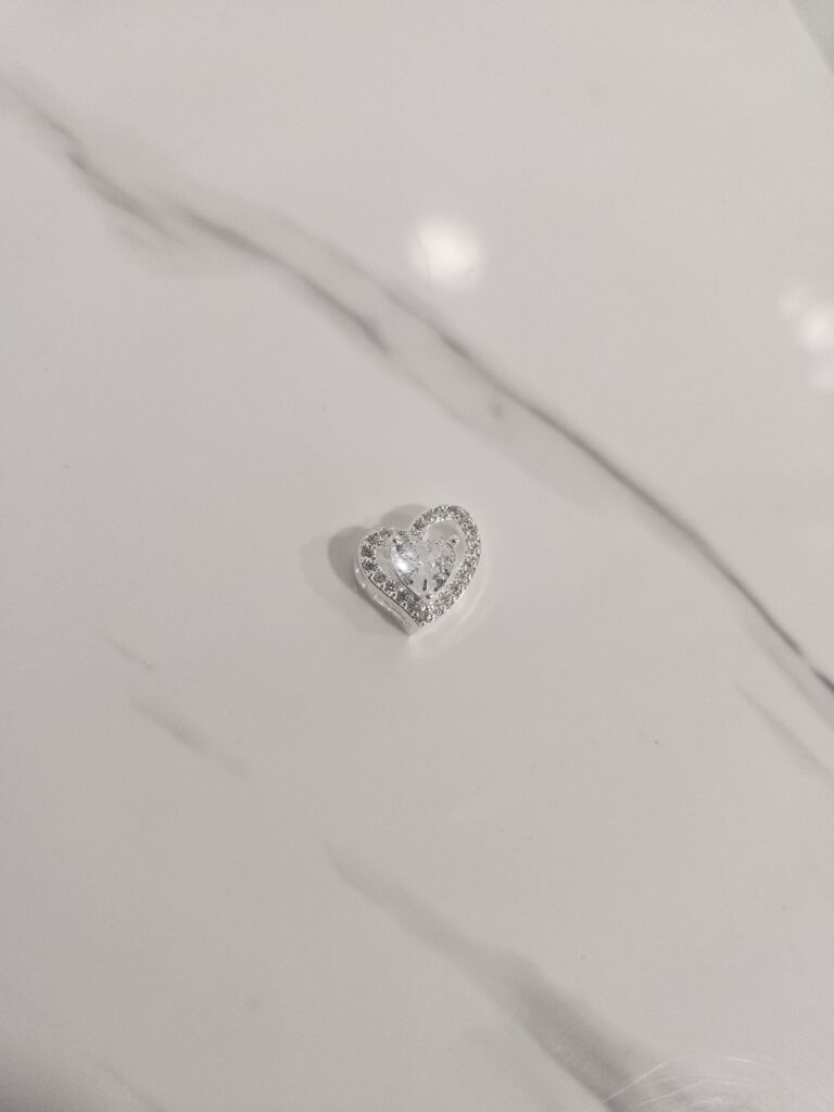 Colgante corazón con microcircones y circon corazón