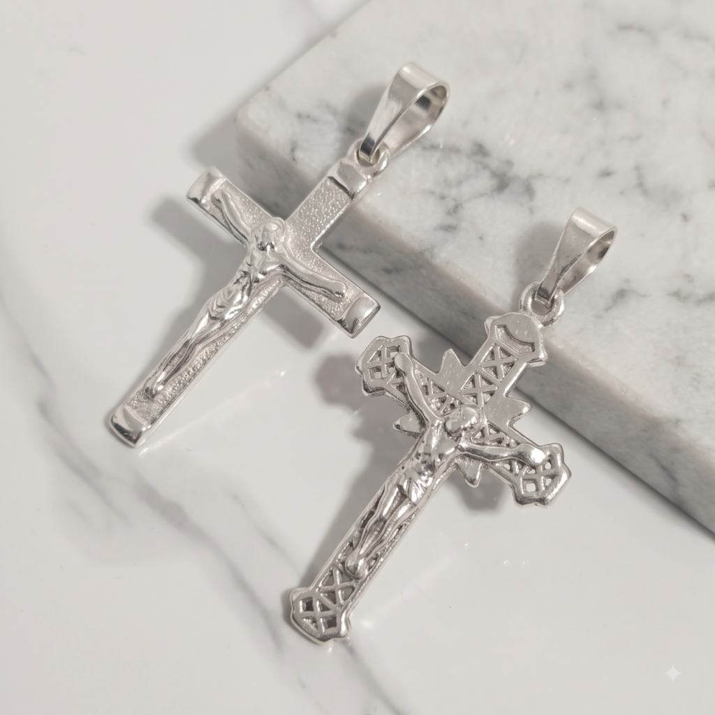 Colgante cruz con cristo