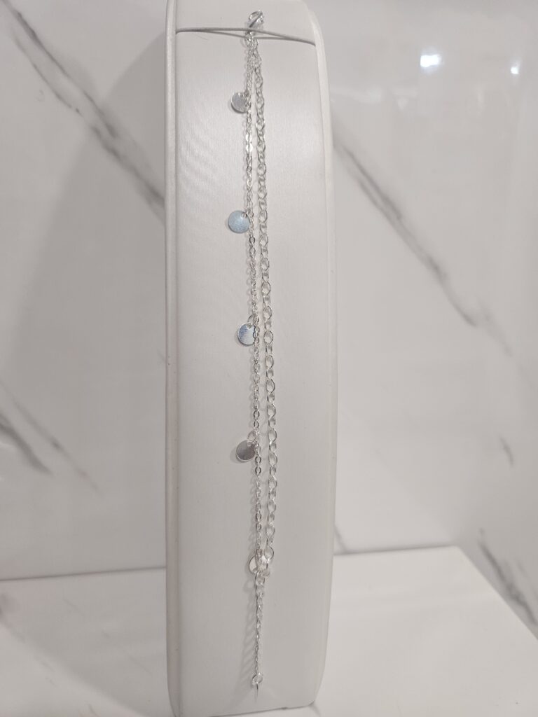 Pulsera doble rolo y c?rculos colgantes